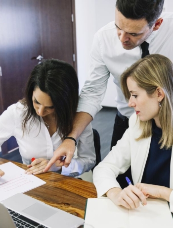 Cómo la asignación de recursos especializados impulsa la transformación digital